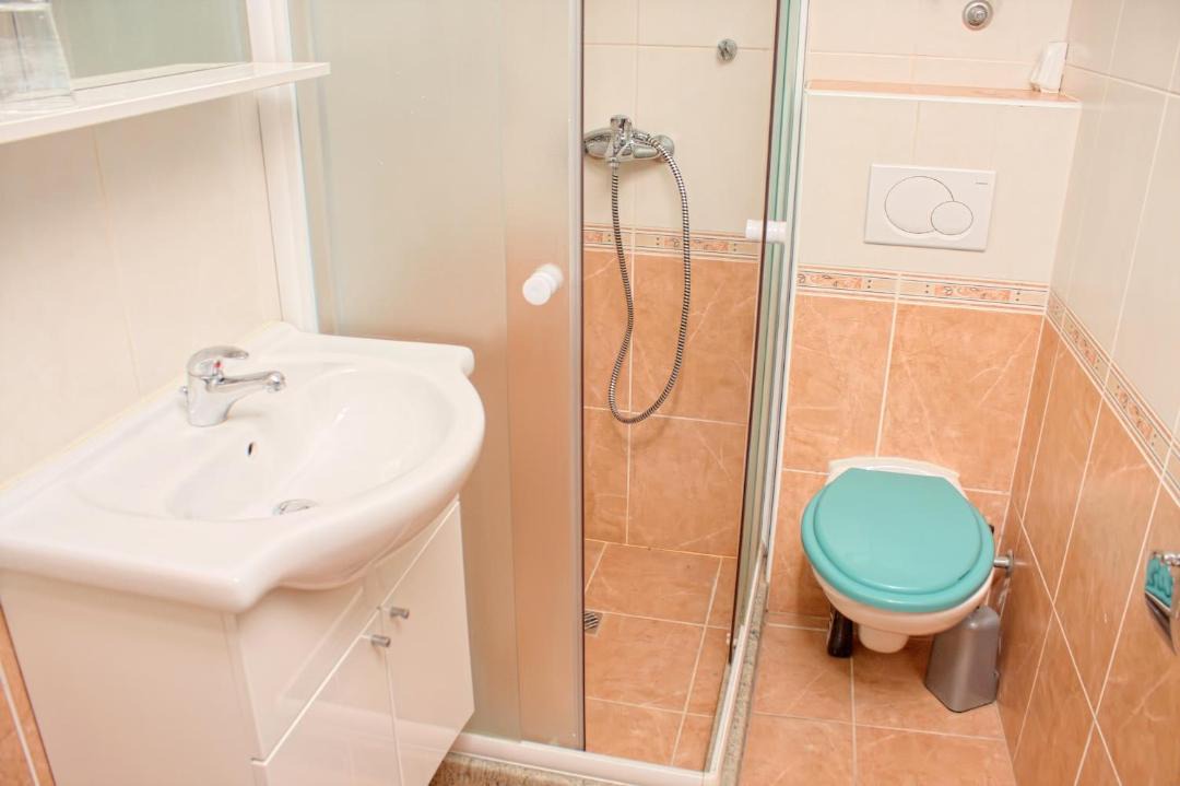 Photo of Bathroom in Brela