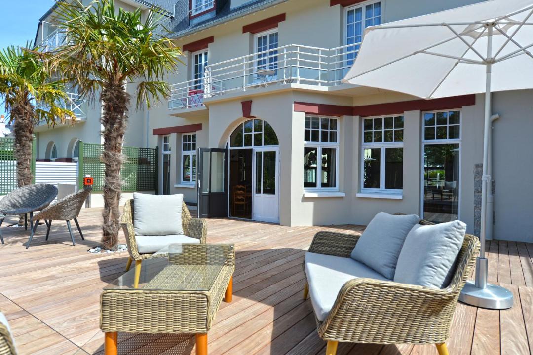 Photo of Patio Balcony in Sables-d'Or-les-Pins