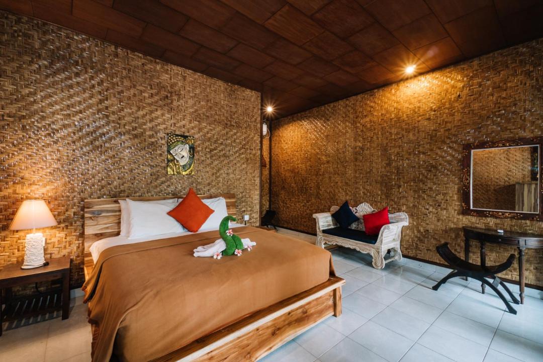 Photo of Others in Jungut Batu