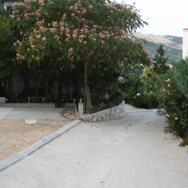Photo of Outdoor in Batomalj
