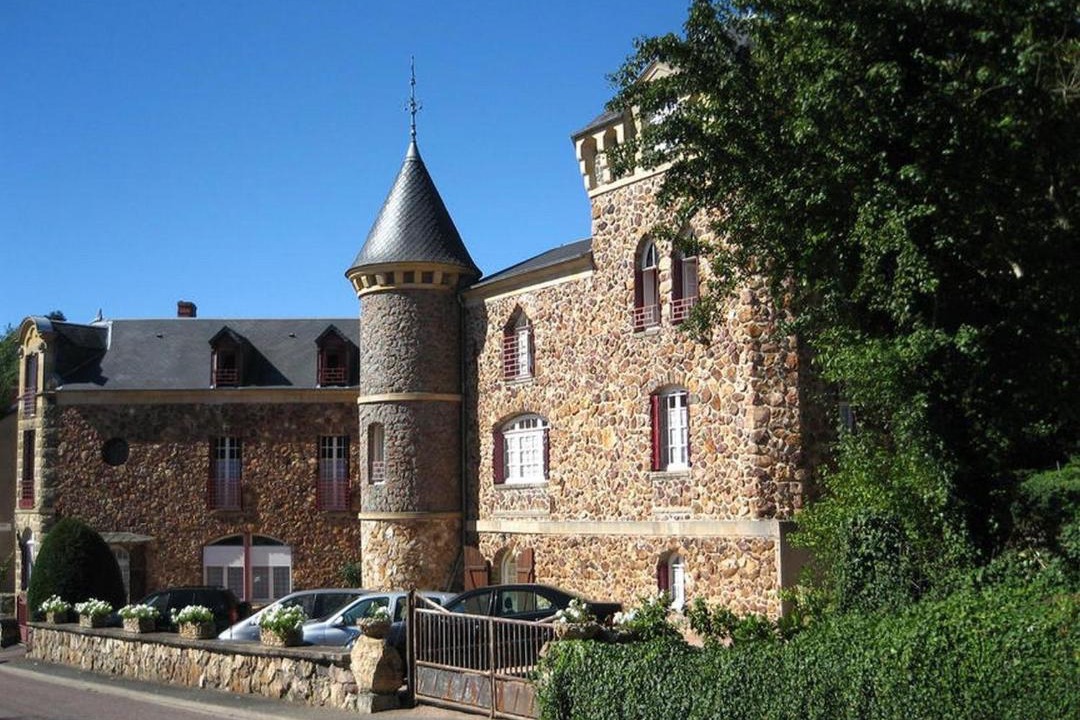 Photo of Buildings in Saint-Honore-les-Bains