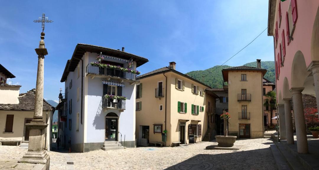 Photo of Buildings in Intragna