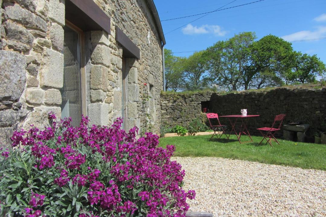 Photo of Buildings in Plouhinec