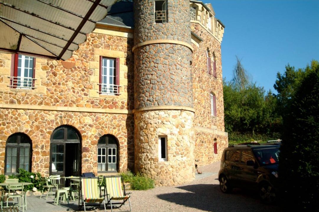Photo of Buildings in Saint-Honore-les-Bains