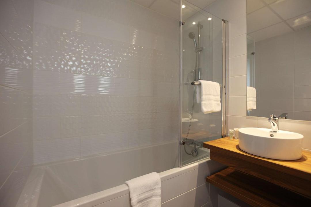Photo of Bathroom in Centre-ville rive gauche