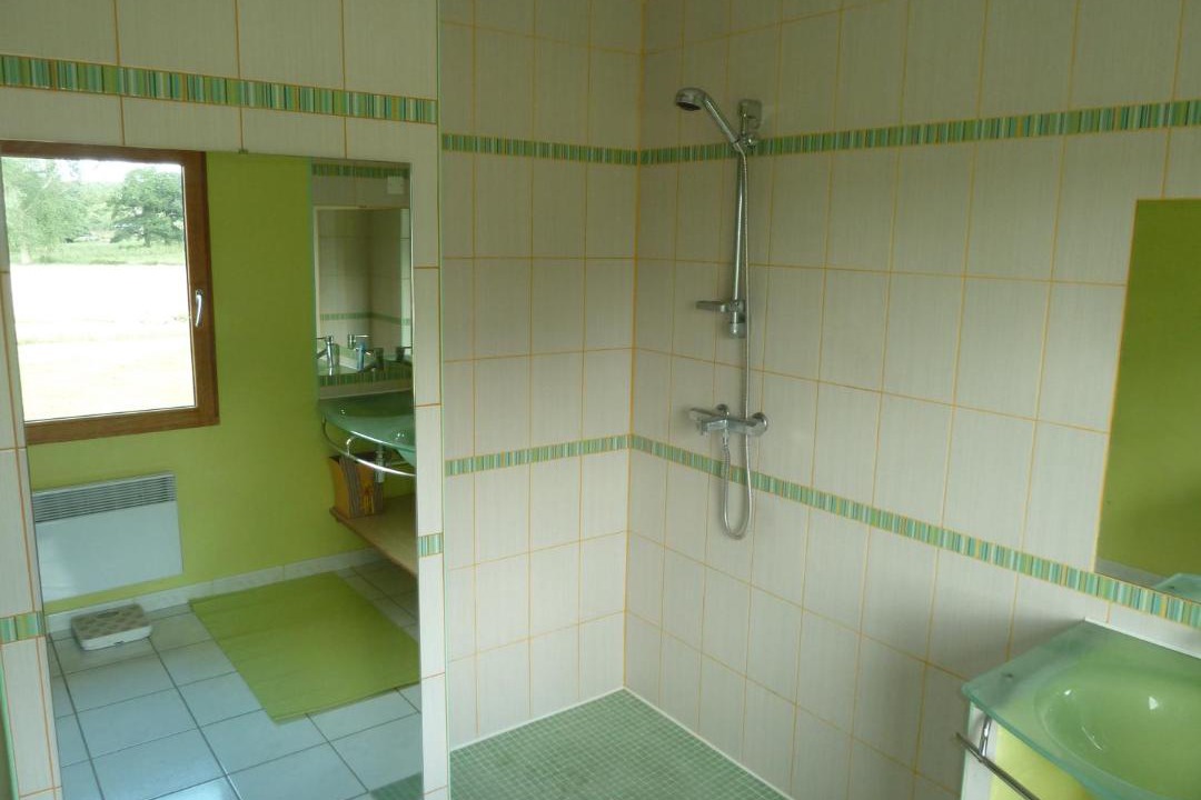 Photo of Bathroom in Langoat