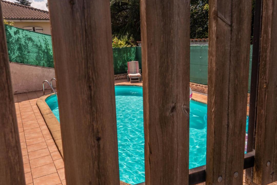 Photo of Others in Burlats