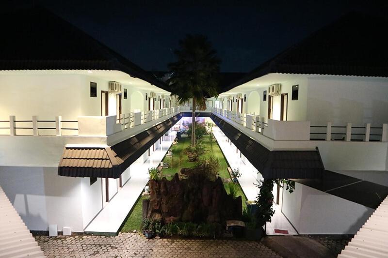 Photo of Others in Genteng