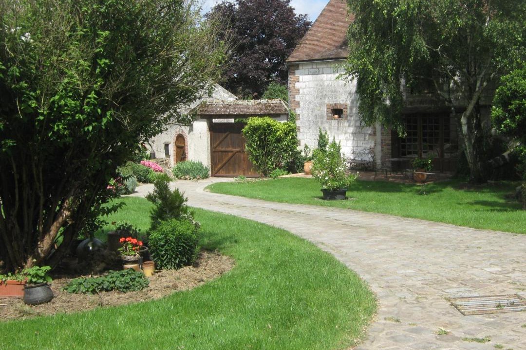 Photo of Others in Plessis-Saint-Jean