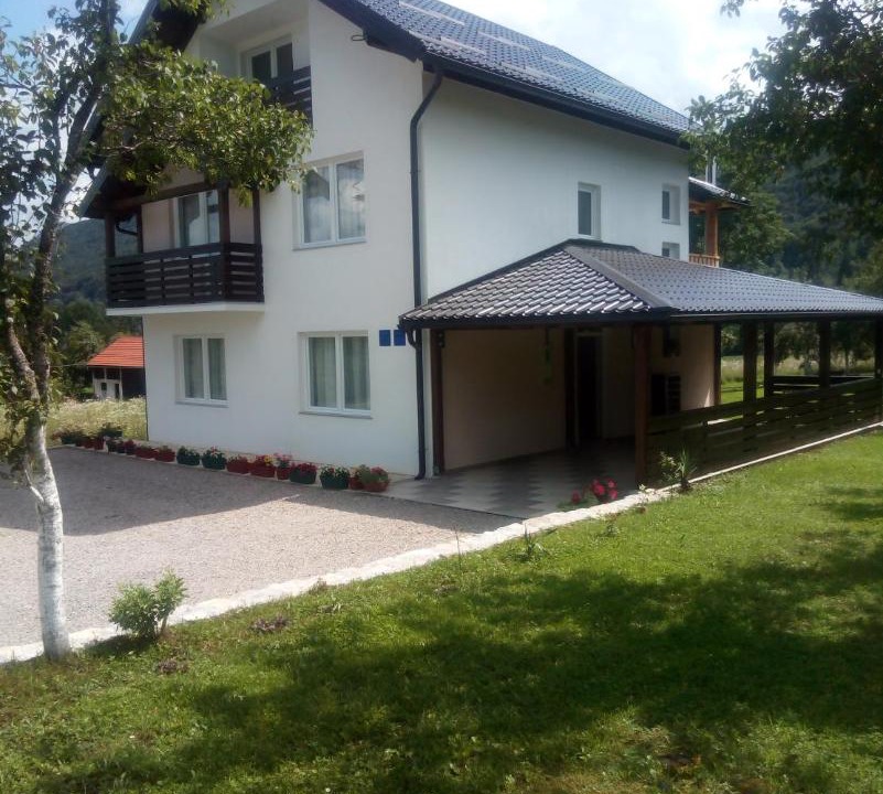 Photo of Others in Seliste
