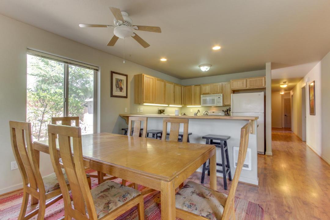 Photo of Others in Larkspur