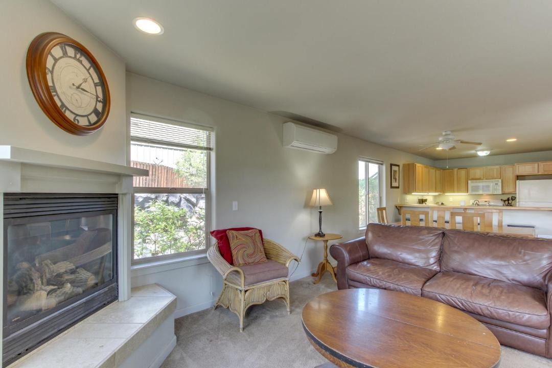 Photo of Livingroom in Larkspur