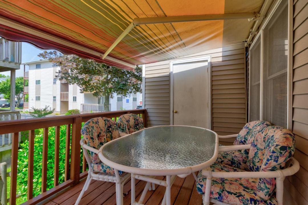 Photo of Patio Balcony in Caine Woods