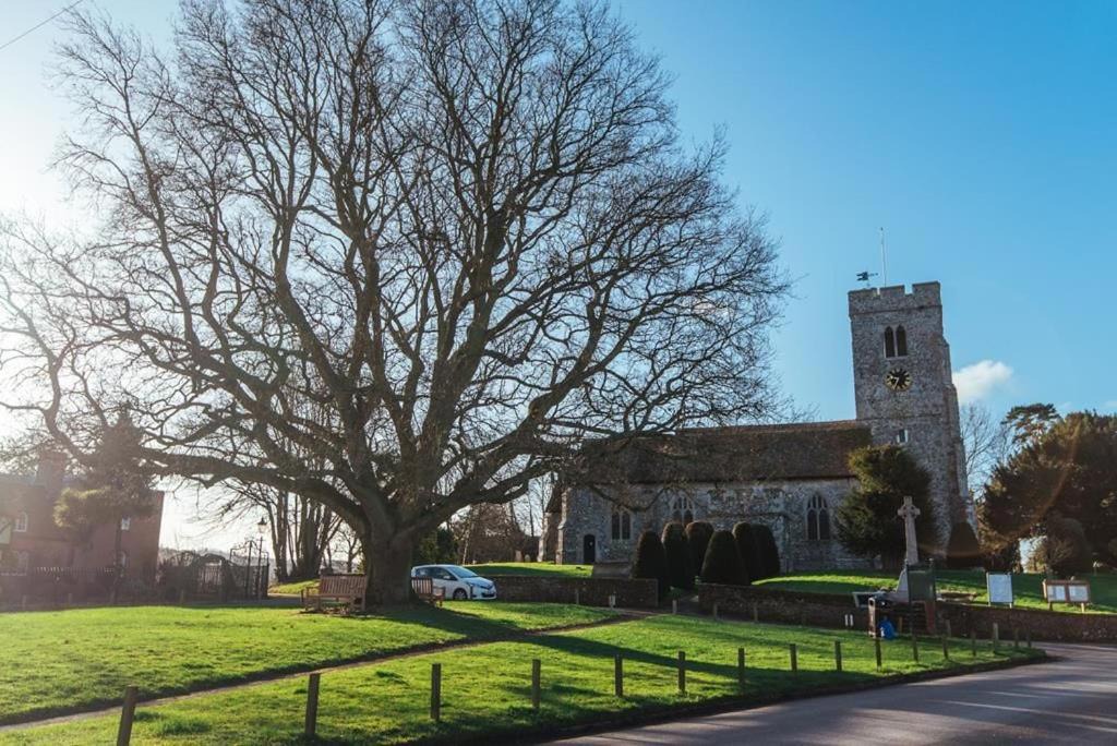 Photo of Buildings in Hernhill