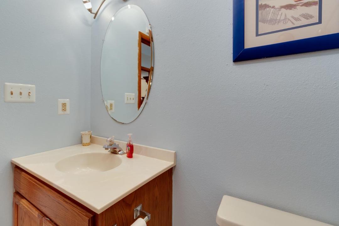 Photo of Bathroom in Caine Woods
