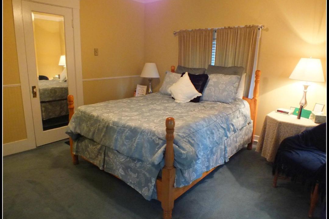 Photo of Others in Outlook