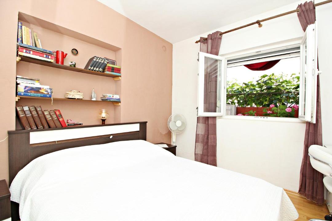 Photo of Bedroom in Kali