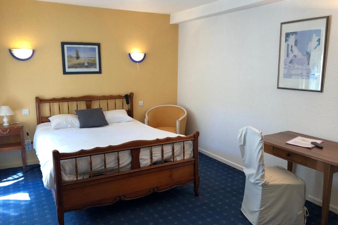 Photo of Bedroom in Nevers