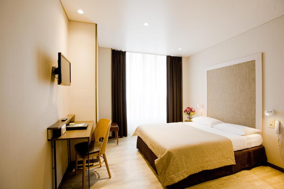 Photo of Others in Montparnasse