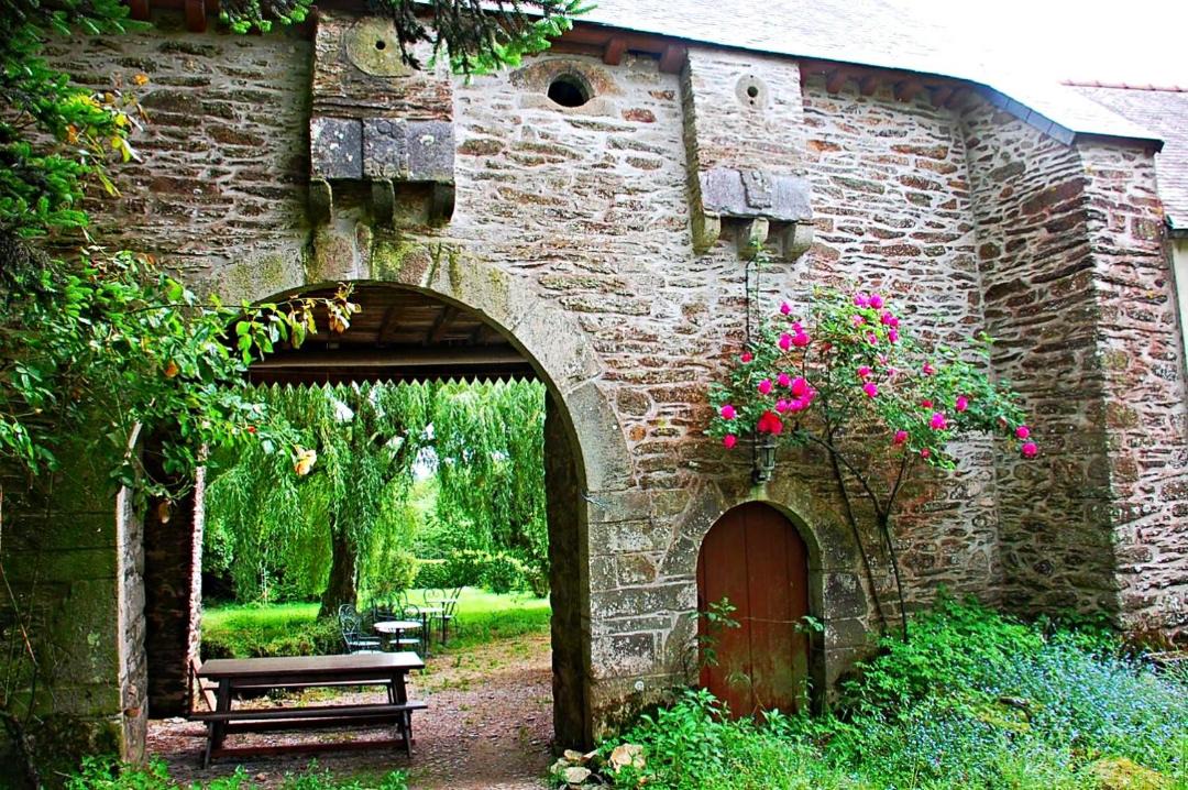 Photo of Buildings in Comblessac
