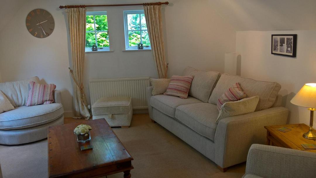 Photo of Others in Almondbank