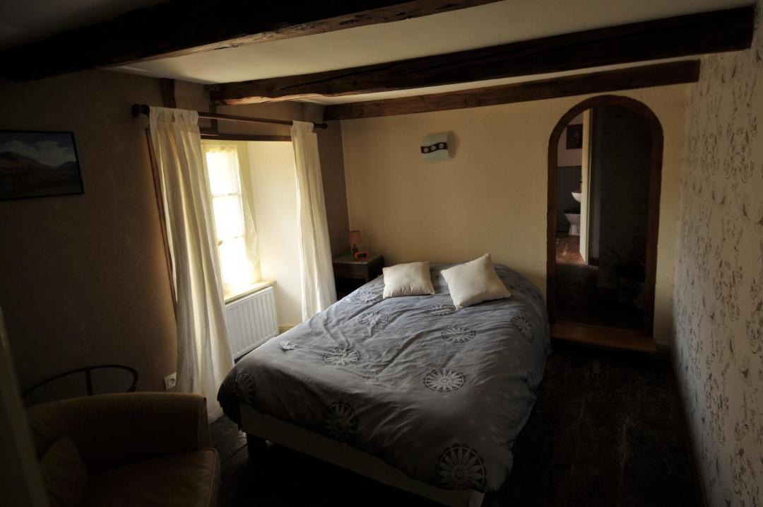 Photo of Bedroom in Saint-Donat