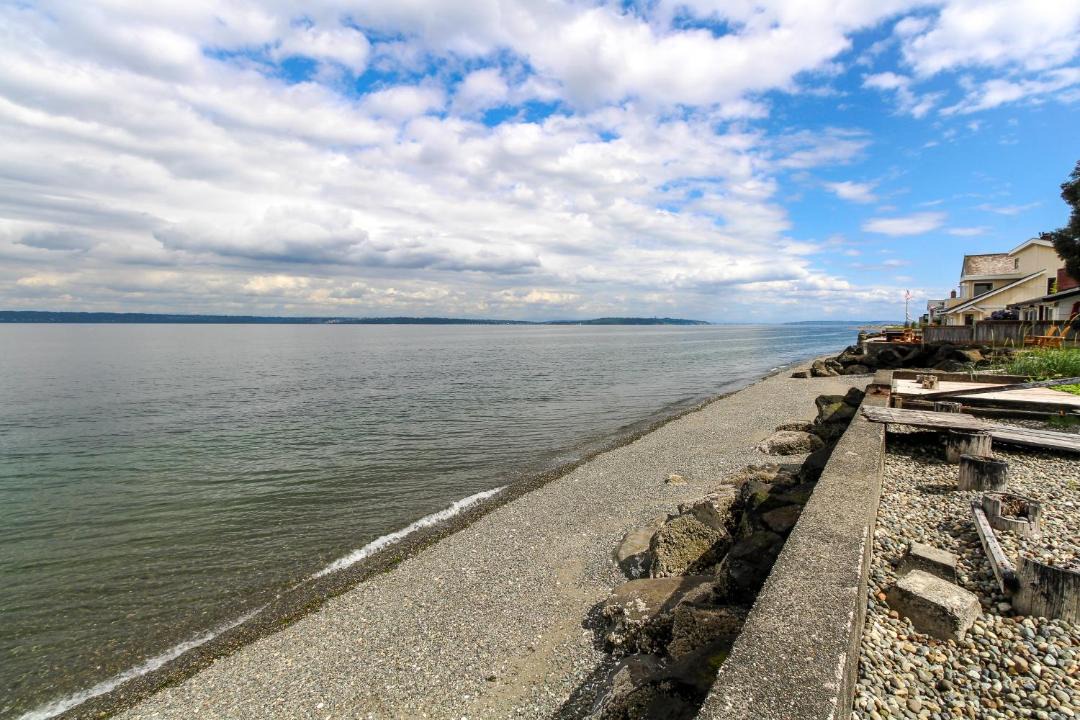 Photo of Others in Rollingbay