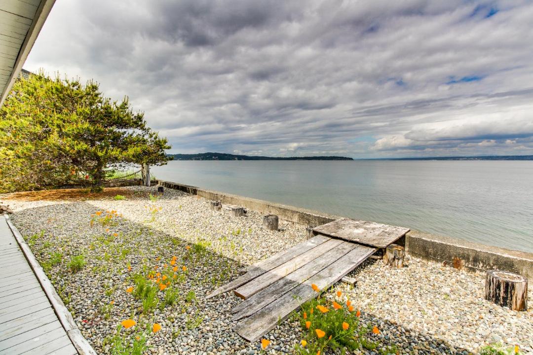 Photo of Others in Rollingbay