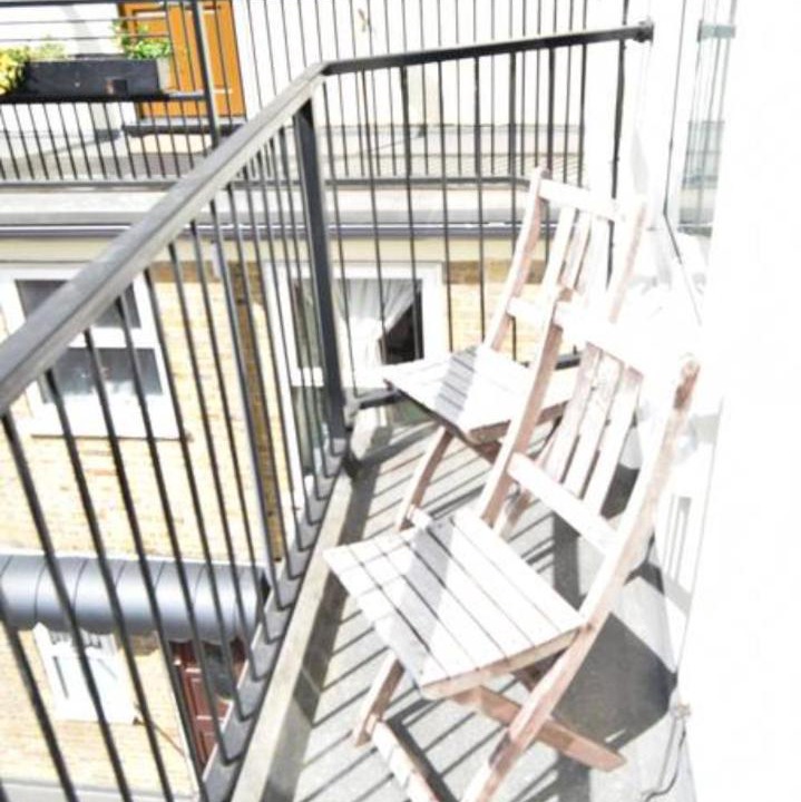 Photo of Others in Wapping