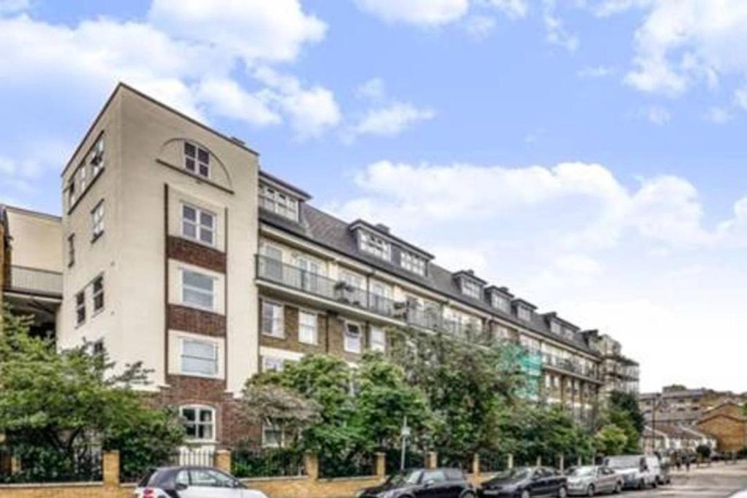 Photo of Buildings in Wapping