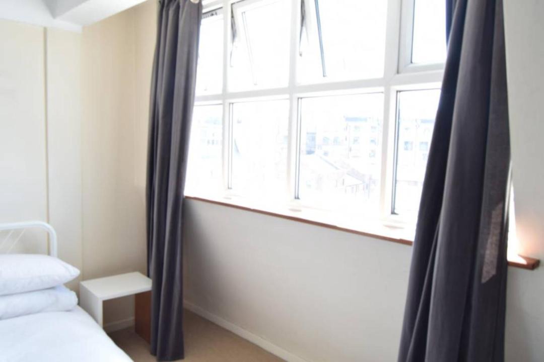 Photo of Others in Wapping