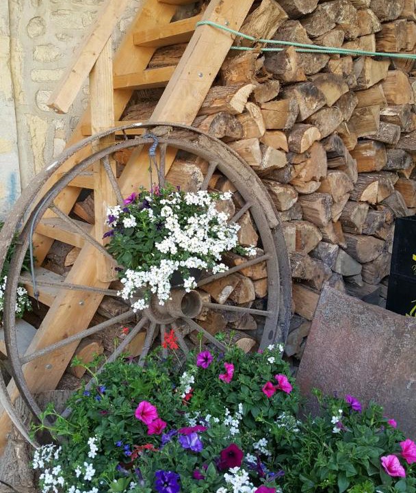 Photo of Others in Hermonville