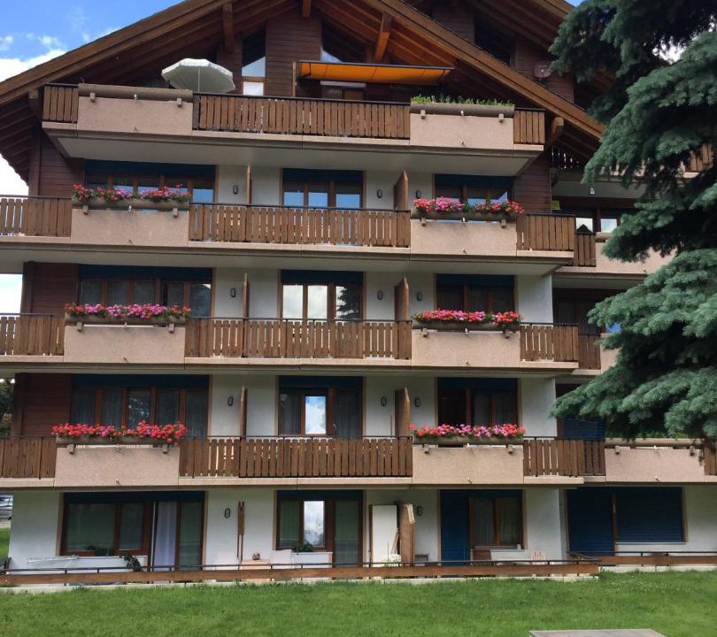 Photo of Others in Taesch