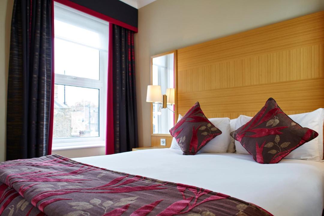 Photo of Bedroom in Brompton & Hans Town