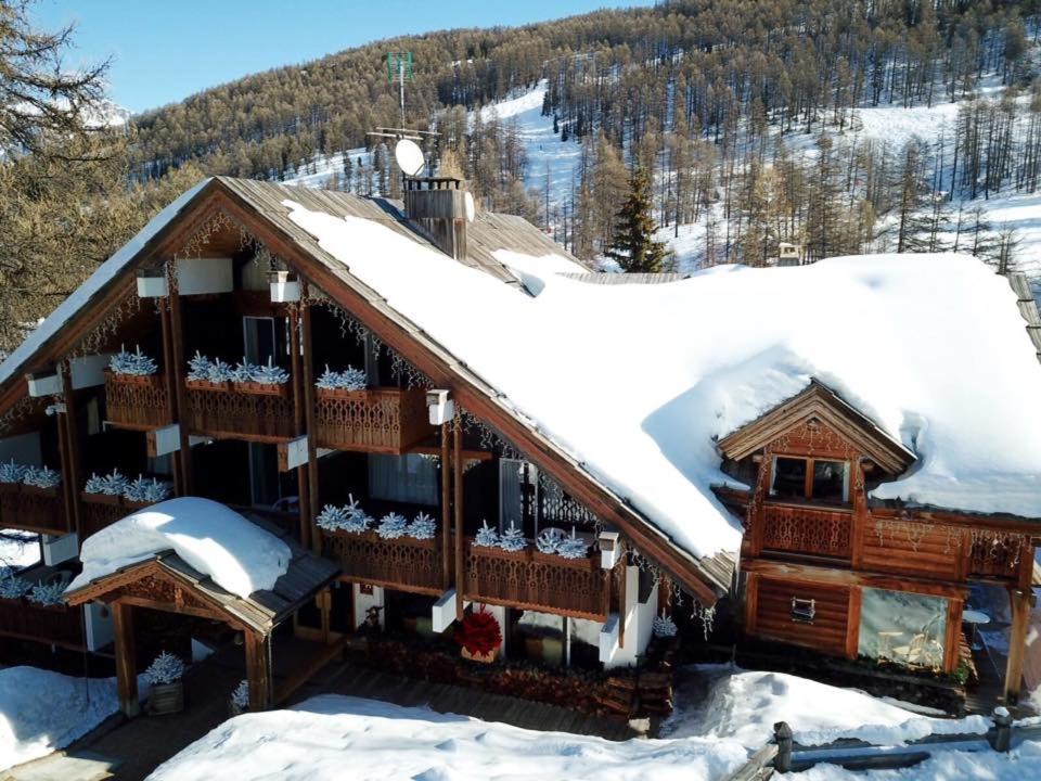 Photo of Others in Les Claux