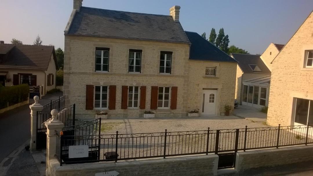 Photo of Buildings in Le Planet