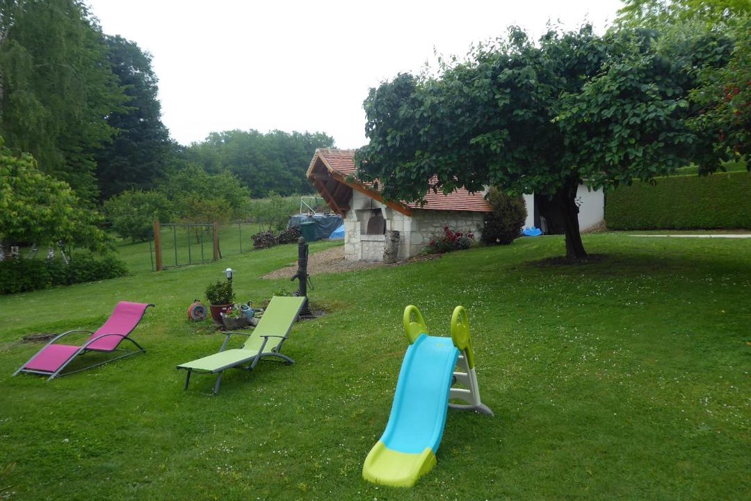 Photo of Others in Couffy