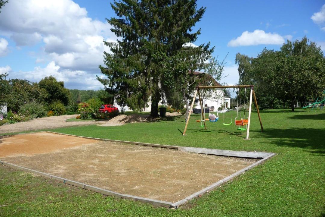 Photo of Others in Couffy