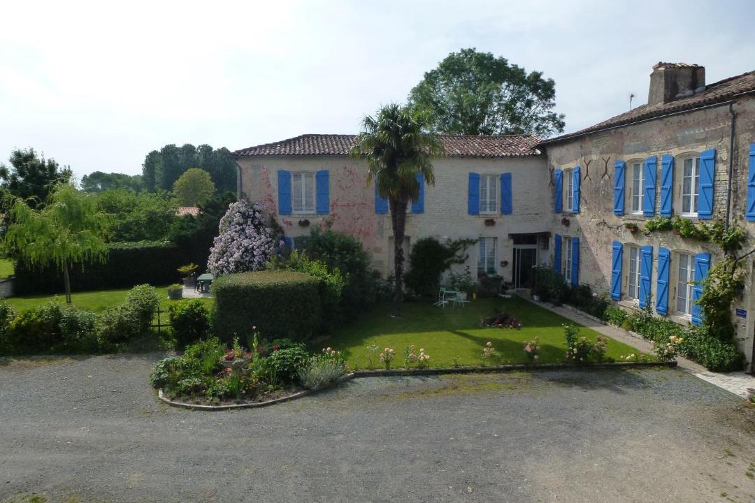 Photo of Others in Frontenay-Rohan-Rohan