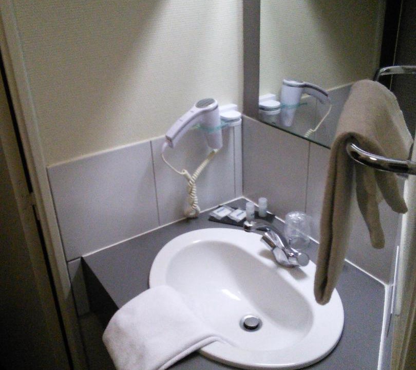 Photo of Bathroom in Tronget