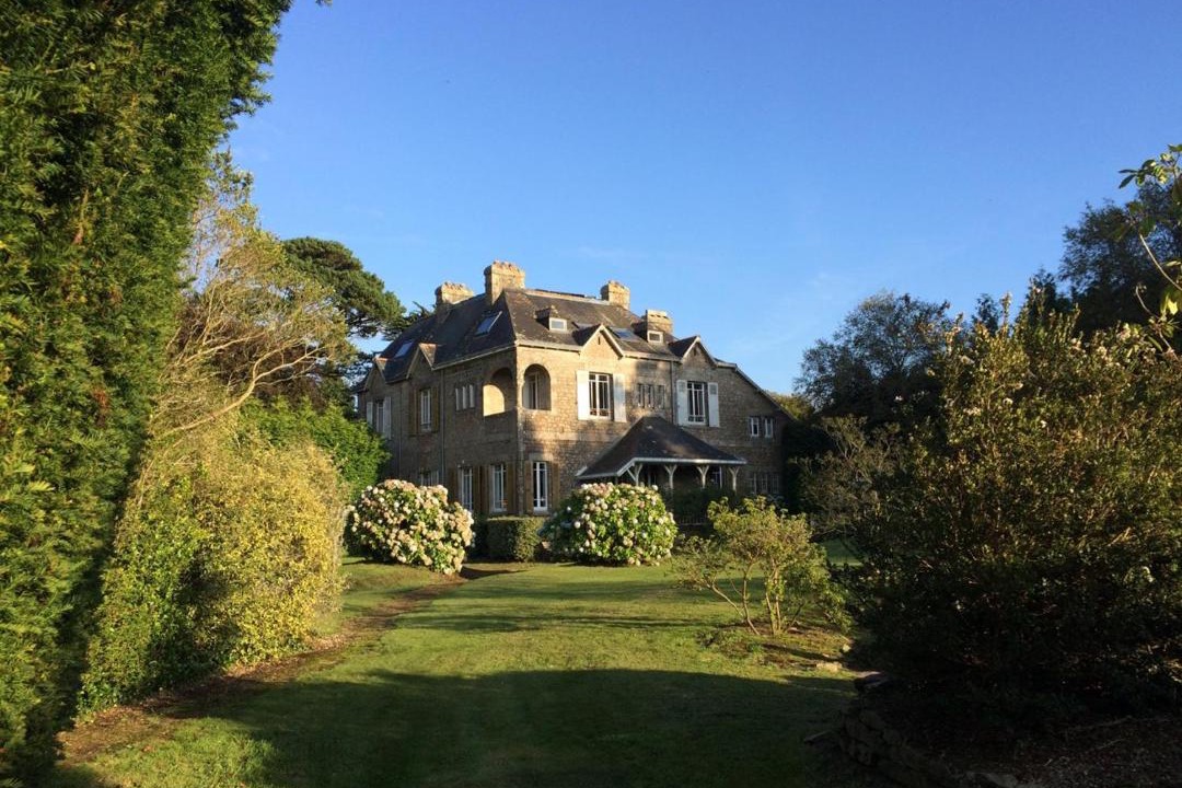 Photo of Others in Locronan