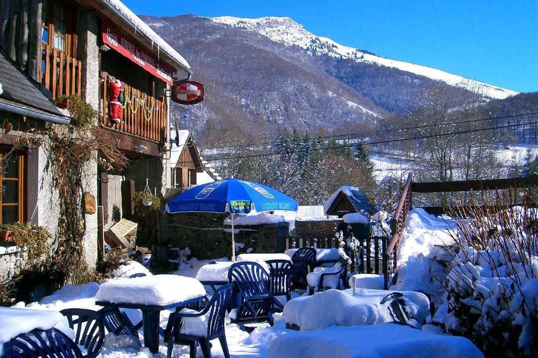 Photo of Others in Campan