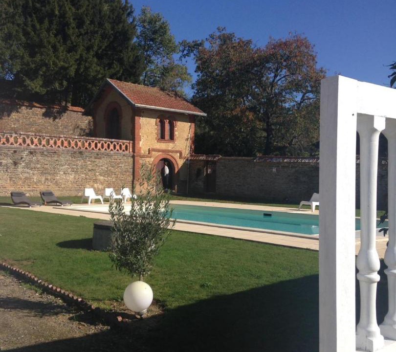 Photo of Others in Cahan