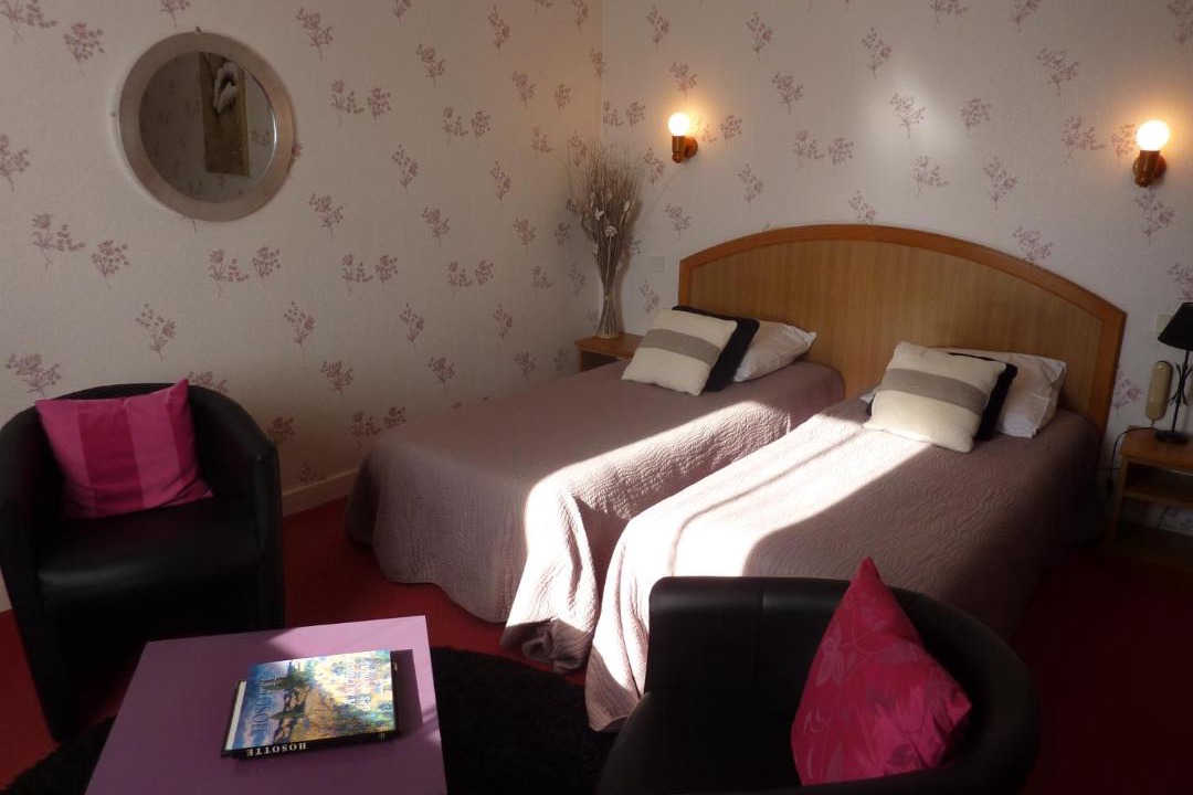 Photo of Others in Saint-Pere