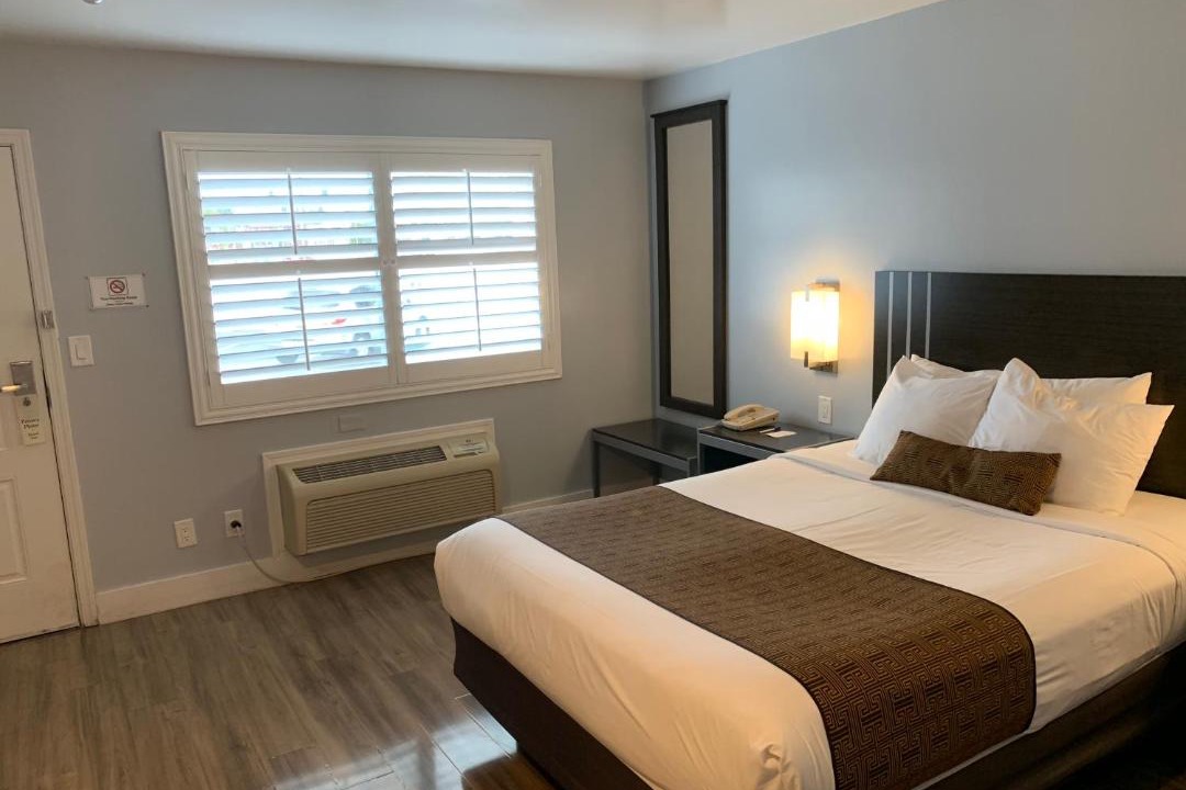 Photo of Others in North Fremont Street