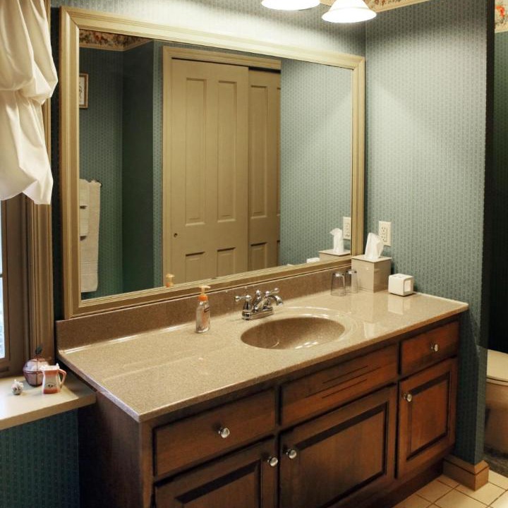 Photo of Bathroom in Willow Street