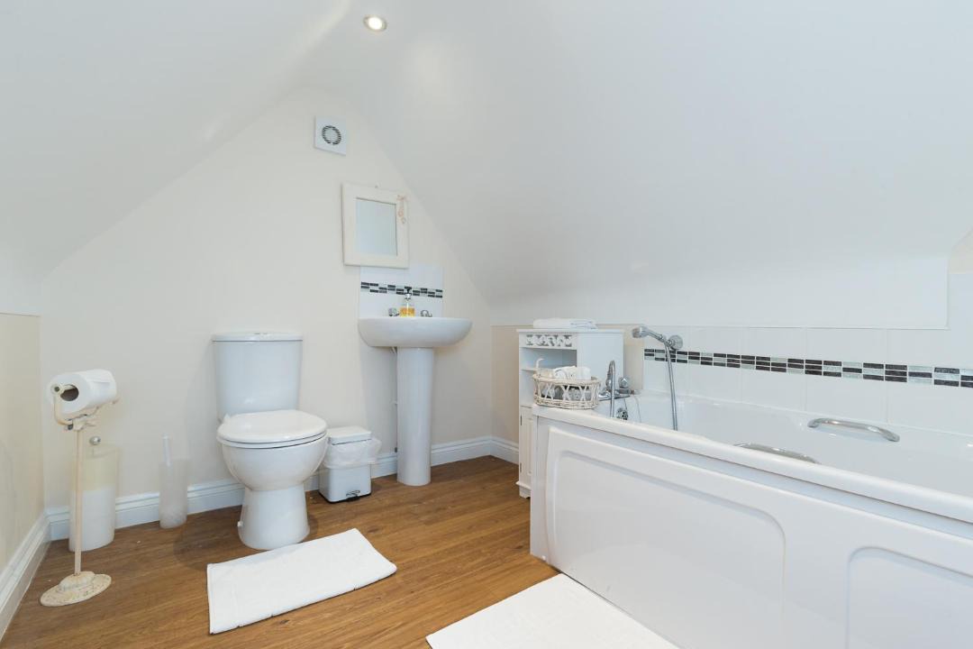 Photo of Others in Astbury