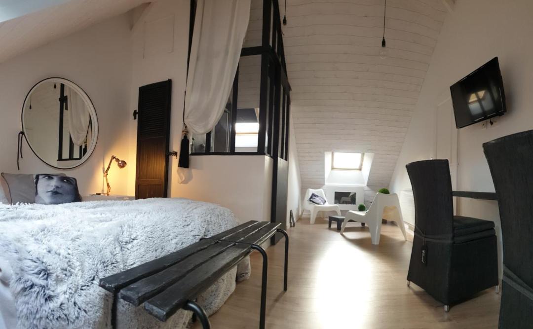 Photo of Others in Bruz