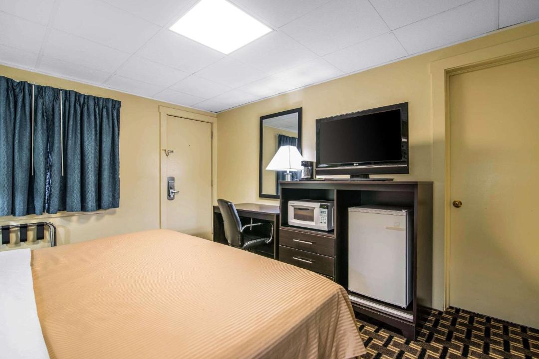 Photo of Bedroom in East Haven  Rutland County