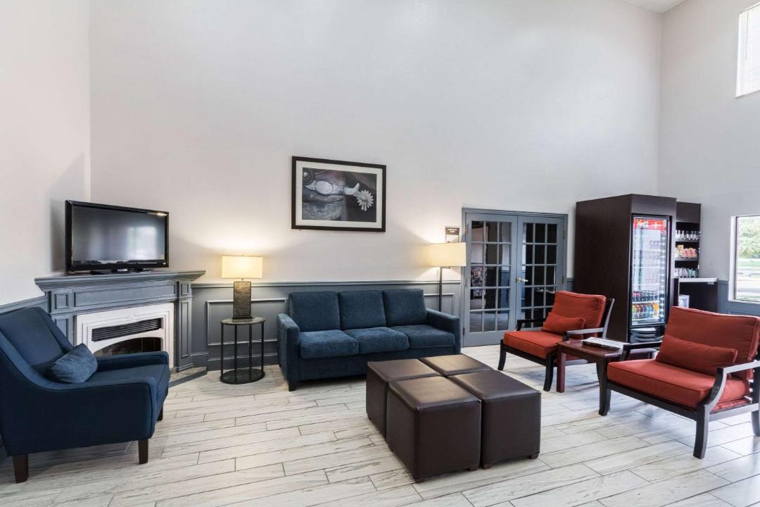 Photo of Livingroom in Burleson